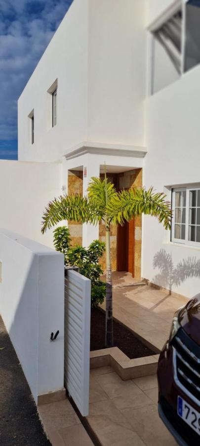 Villa Pousadoiro Playa Blanca  Luaran gambar