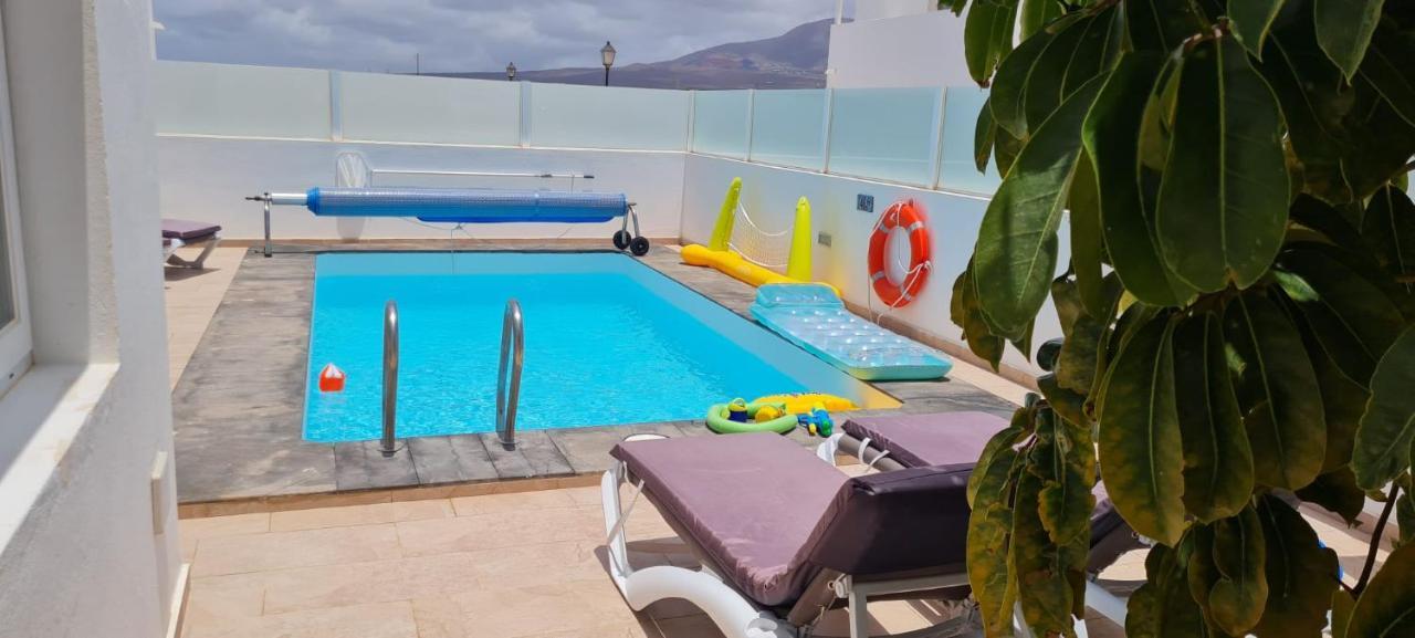 Villa Pousadoiro Playa Blanca  Luaran gambar