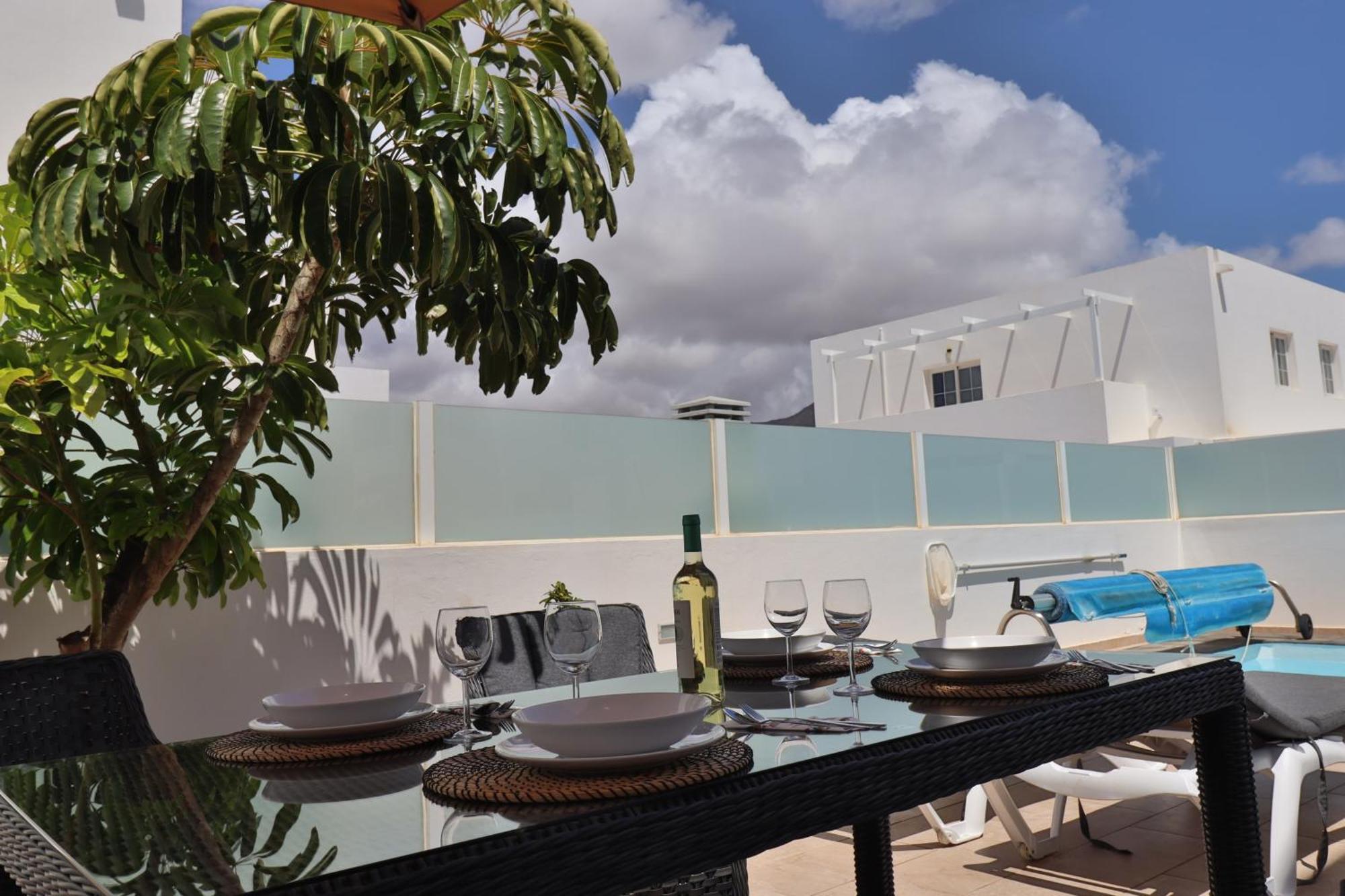 Villa Pousadoiro Playa Blanca  Luaran gambar